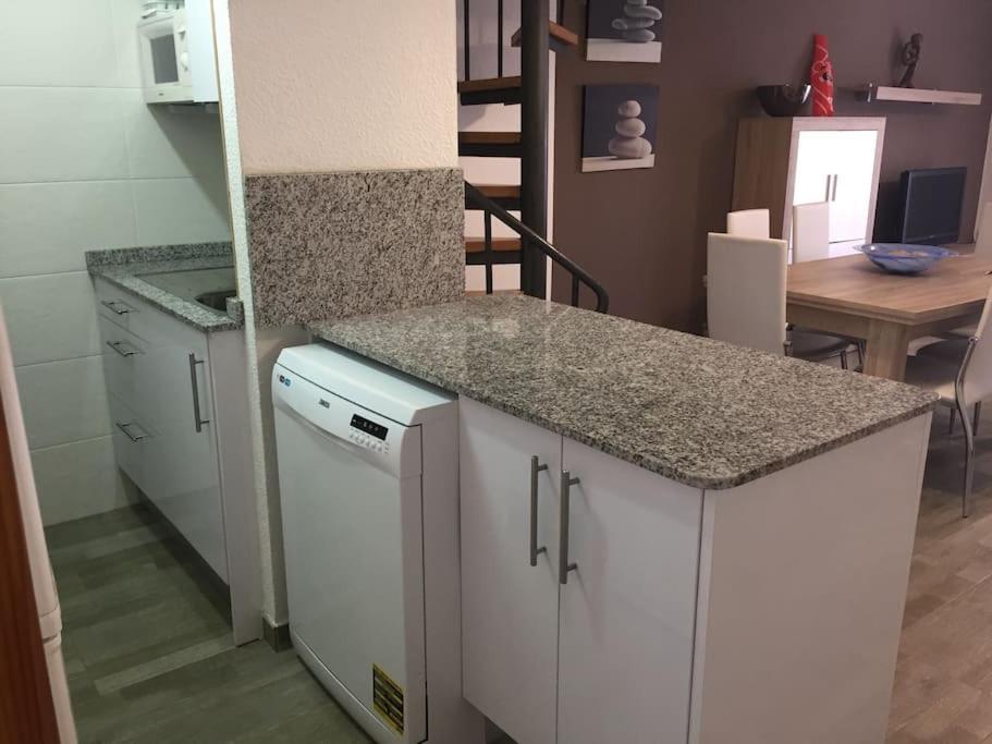 شقة Atico-Duplex En Urb. Penismar En 1ª Linea De Playa Peñíscola المظهر الخارجي الصورة